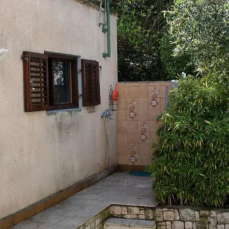 By The Sea Zrnovska Banja, Korcula - 9705 Apartment *