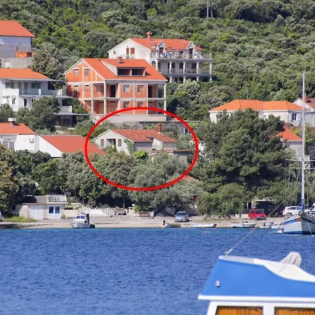 By The Sea Zrnovska Banja, Korcula - 9705 *